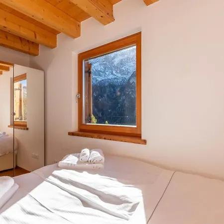 Apartment Wonderful Monte Civetta In Dolomites