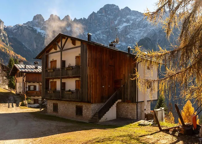Wonderful Monte Civetta In Dolomites Daire Alleghe